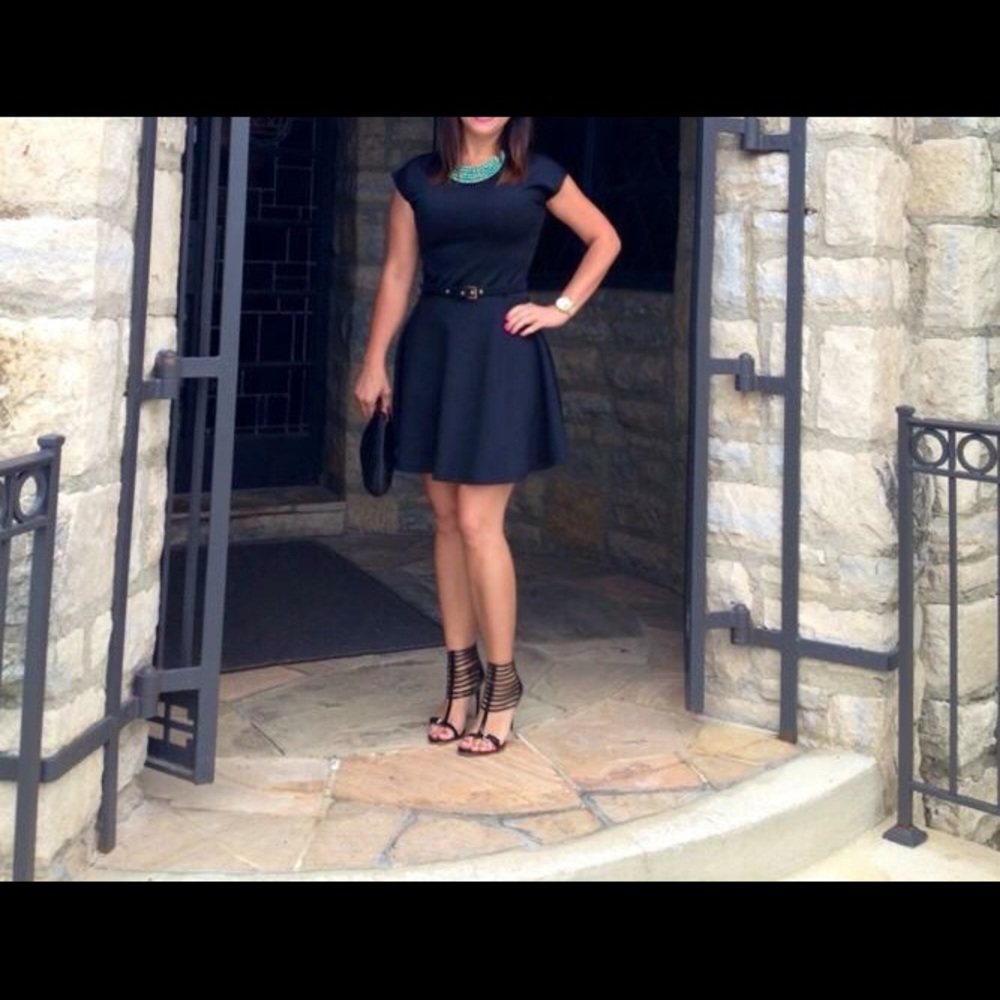 Black Skater Dress 👗 (belt not included)